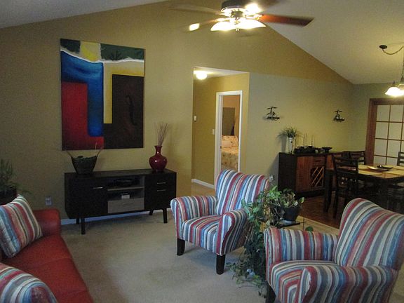 4th image of 7625 Fortner Ln