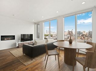 525 E 1st St #PENTHOUSE 5, Boston, MA 02127