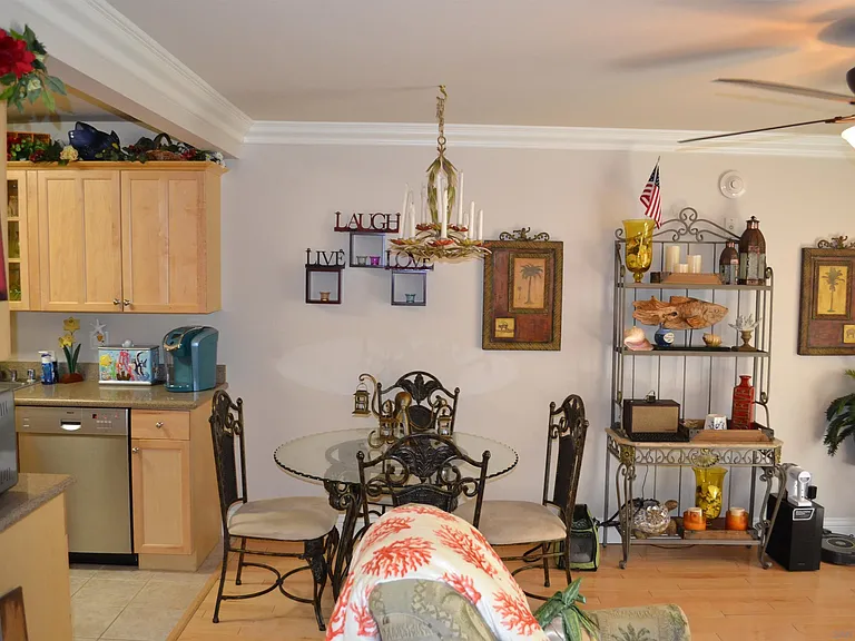 1220 Seacoast Dr #6 — Photo 12