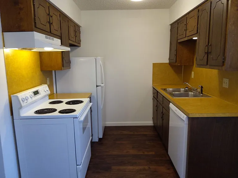 603 Sycamore Cir #1-6 — Photo 4