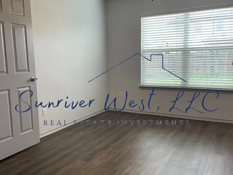 5413 Pinery Dr — Photo 6
