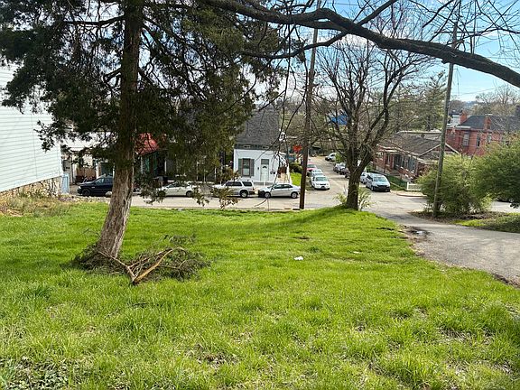 2nd image of 701-709 Hinde St