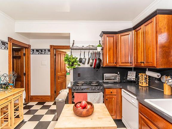 3rd image of 212 E William St APT 1