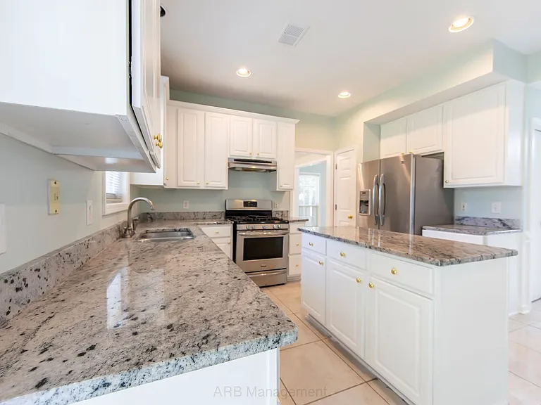 3985 Shallowford Green Ct — Photo 6