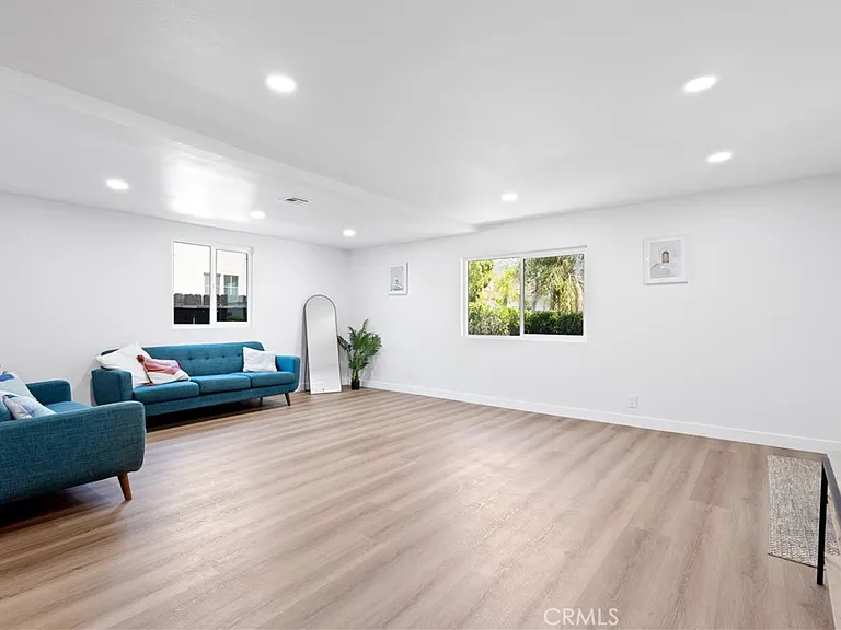 7629 Arcola Ave — Photo 14