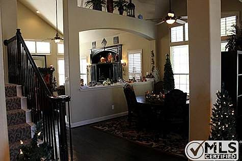 2nd image of 1604 Boxwood Ln