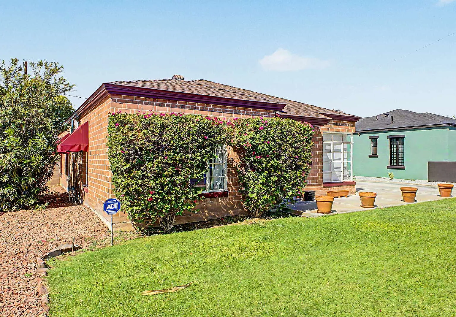 3 bed, 1.0 bath, 1449 sqft, $2,760 — Photo 4