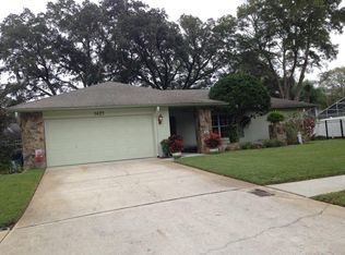 1421 Oakwood Ln, Plant City, FL 33563