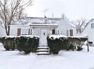 3918 Red Arrow Rd, Flint, MI 48507