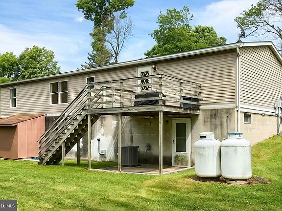 5th image of 105 Weire Rd