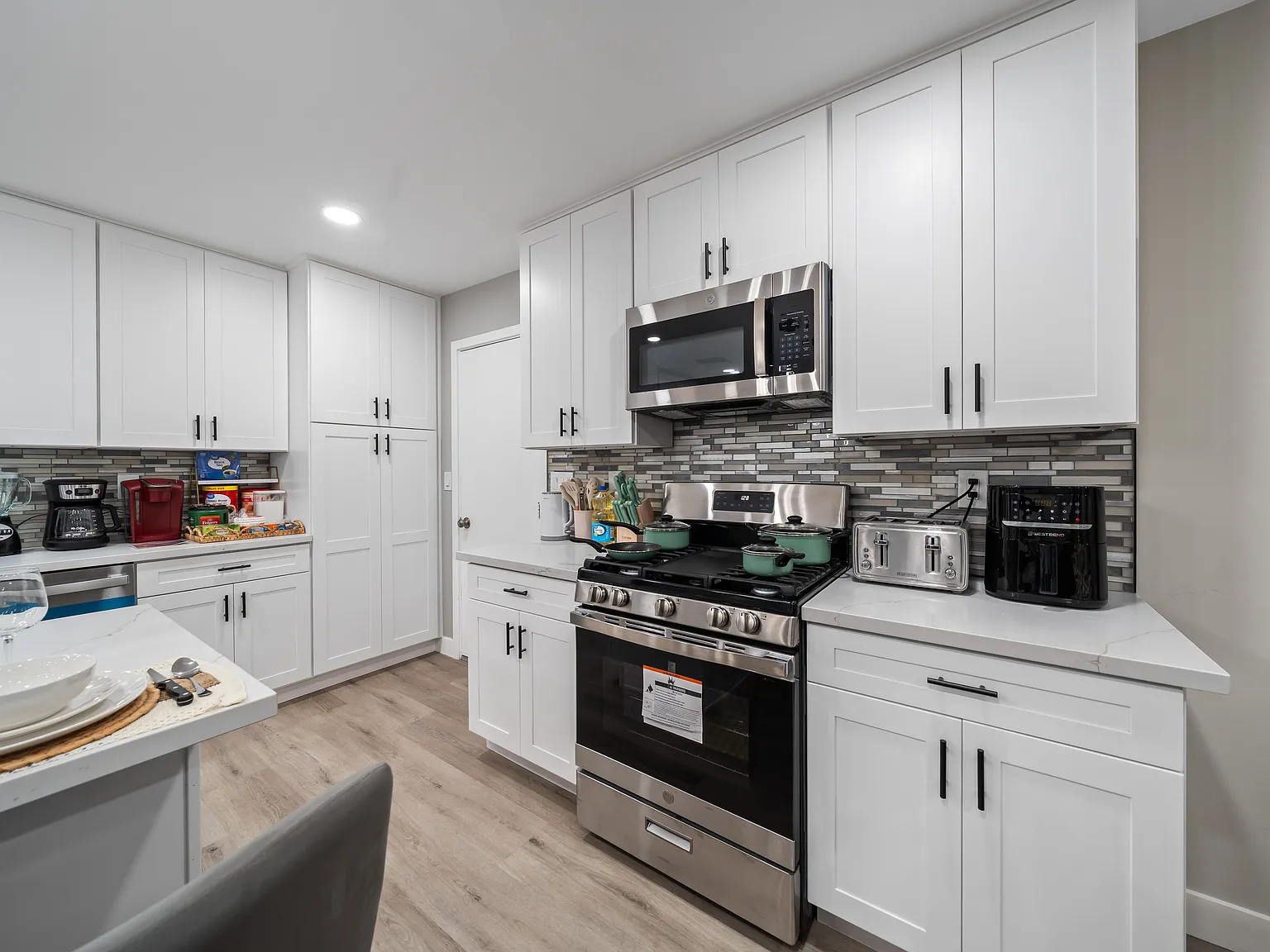 9804 Costa Lago St — Photo 4