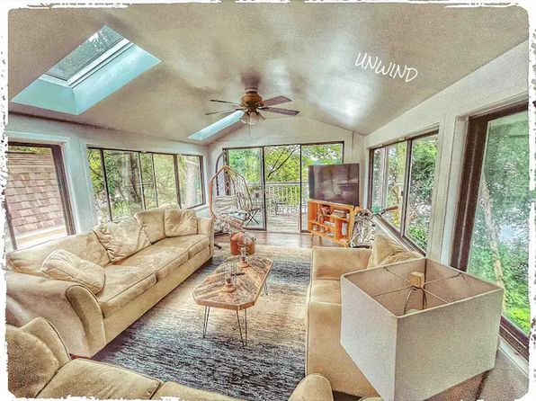 520 Bellevue Ave