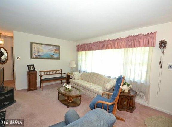 4th image of 6731 Glenmont St