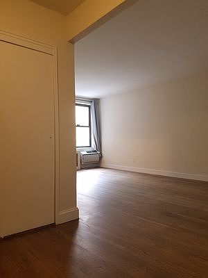1st image of 445 E 77th St #6AA
