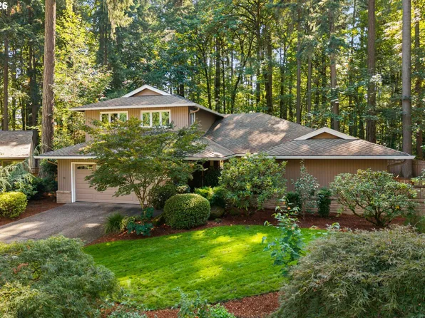 17280 SW Oakenshield Ct, Durham, OR 97224