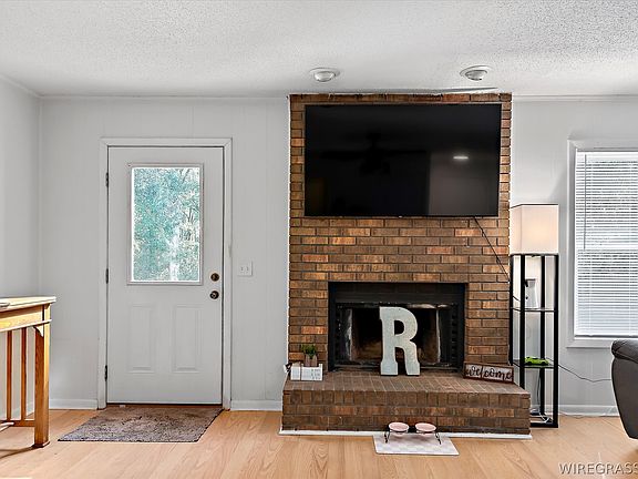 5th image of 105 Pratt Dr