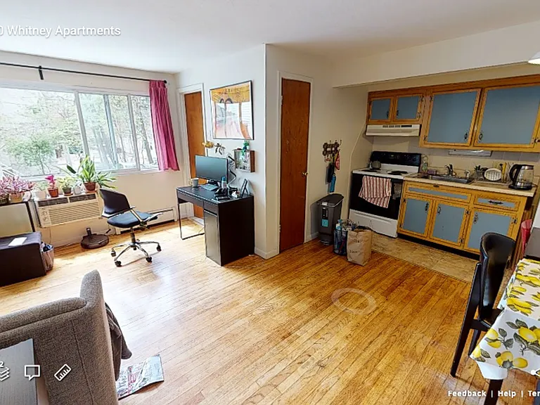 550 Whitney Ave #14 — Photo 2