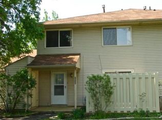 2338 Carnation Dr, Crest Hill, IL 60403