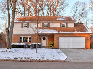 1560 Newcomer Rd, Columbus, OH 43235