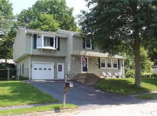 11 Phipps Rd, Portland, ME 04102