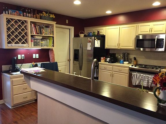 2nd image of 2088 Cynthia Dr