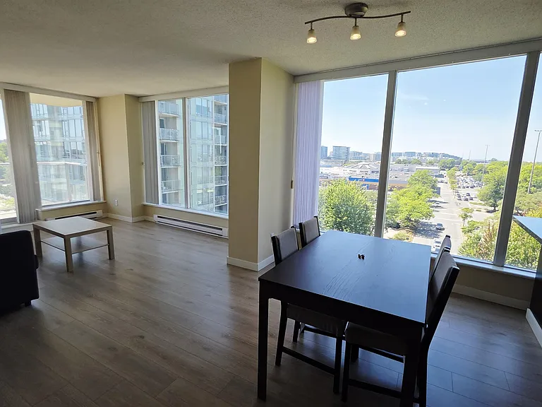 5068 Kwantlen St #1008 — Photo 6