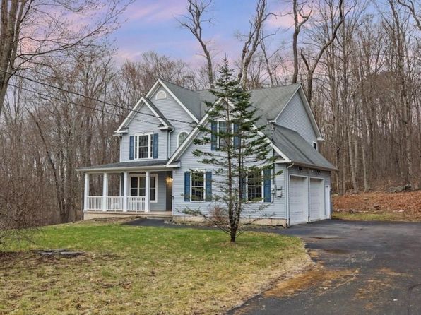 1141 Riverside Hts W