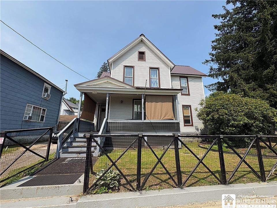 1st image of 405 N 11th St