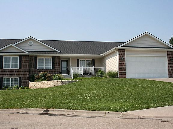 2nd image of 3707 Catalpa Cir