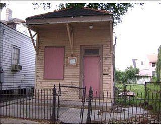 1st image of 2115 Jackson Ave