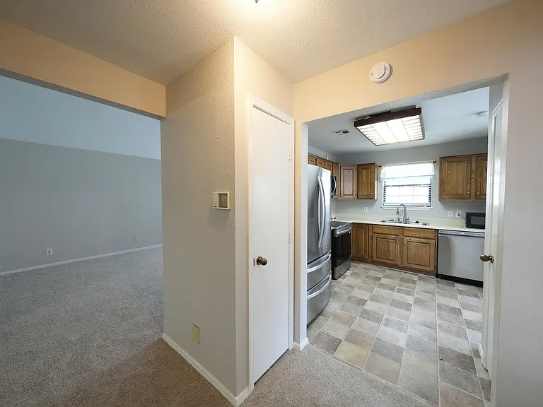 6327 S 90th East Ave — Photo 7