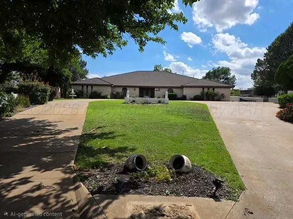 3 Sandstone Dr, Borger, TX 79007