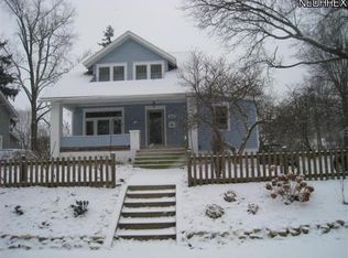 1120 Parkside Dr, Alliance, OH