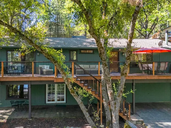 19779 Pine Mountain Dr, Groveland, CA 95321