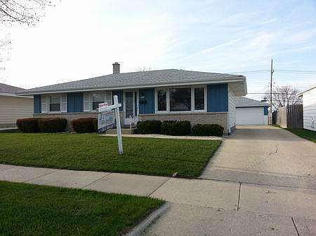 1st image of 2418 W Edgerton Ave
