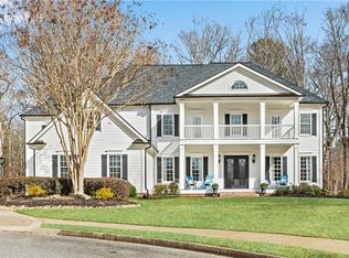 210 Highlake Ct, Roswell, GA 30075