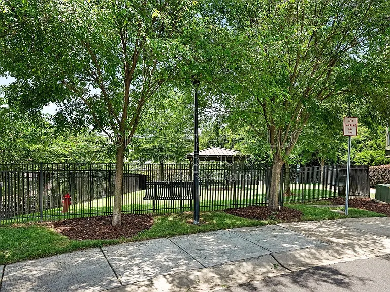 1575 Duckworth Ave — Photo 30