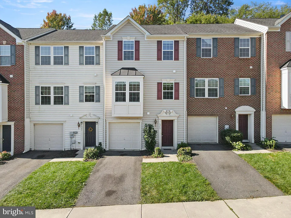 1953 Asheville Dr