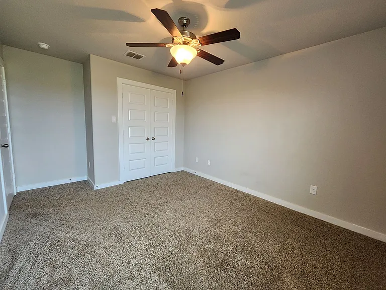 319 Creekside Curv — Photo 24