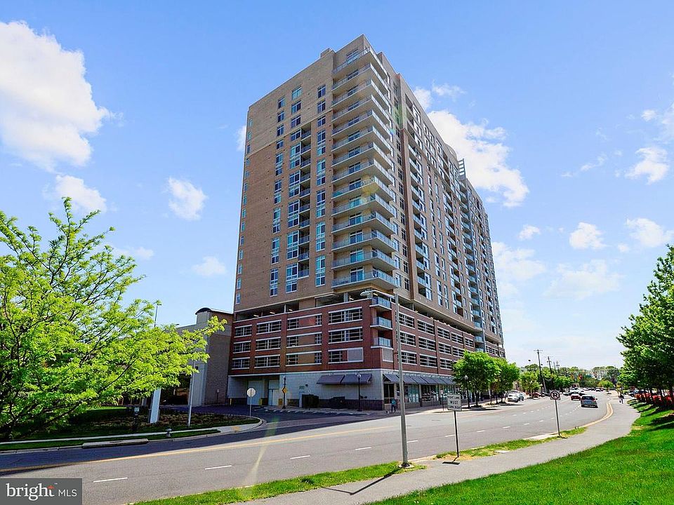 2nd image of 5750 Bou Ave Unit 1502