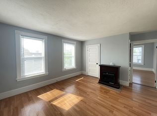 231 Laurel St #3, Manchester, NH 03103
