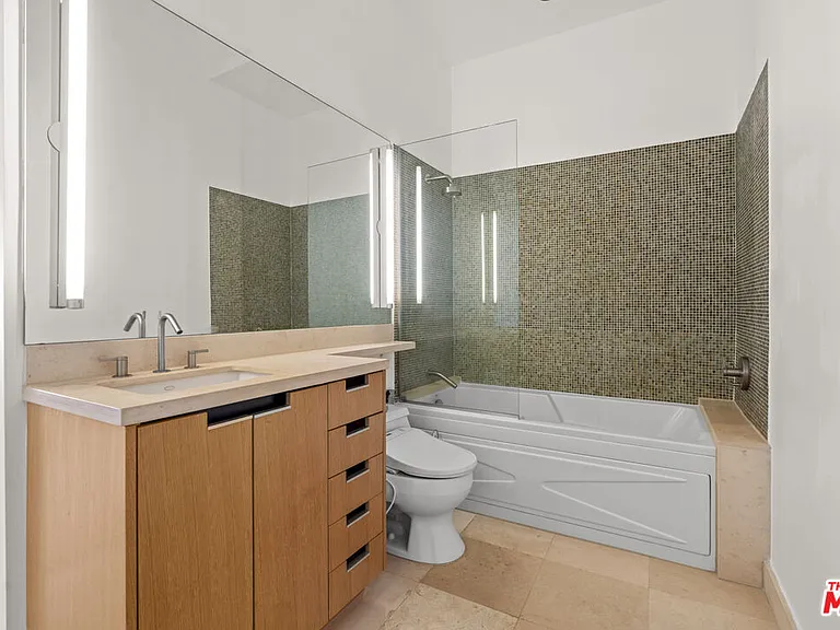 8 Brooks Ave #13 — Photo 18