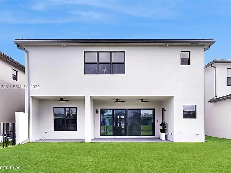 8350 Royal County Down Rd — Photo 34