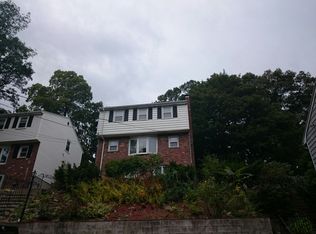 105 Glenellen Rd, West Roxbury, MA 02132