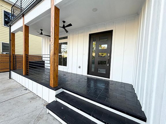 4th image of 1617 Common St