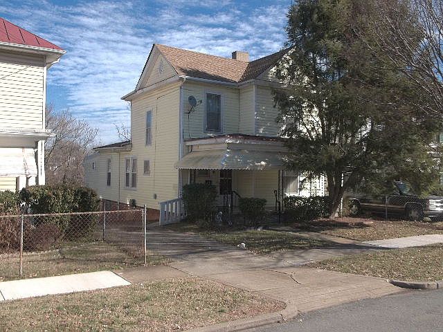 1st image of 1614 Floyd St