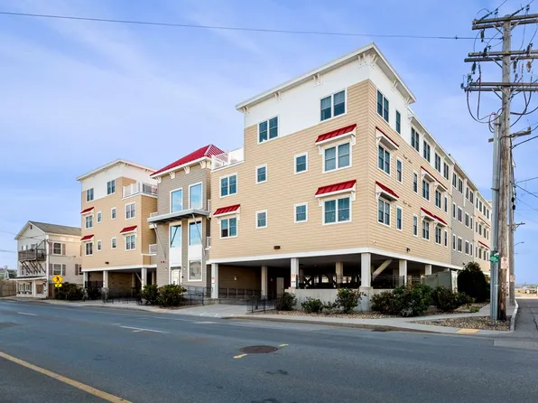 128 Ashworth Avenue #303, Hampton, NH 03842