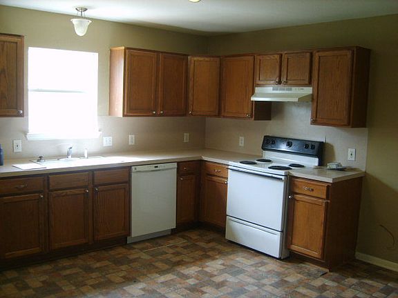 3rd image of 113 Clydesdale Ln