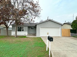 614 Dexter Ave, Porterville, CA 93257