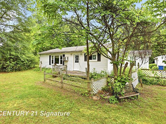4th image of 12097 Swan Creek Rd